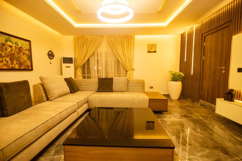 Posezení v ubytování Db Continental Loft Apartment