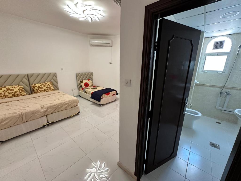 Koupelna v ubytování International Abu Dhabi Hostel