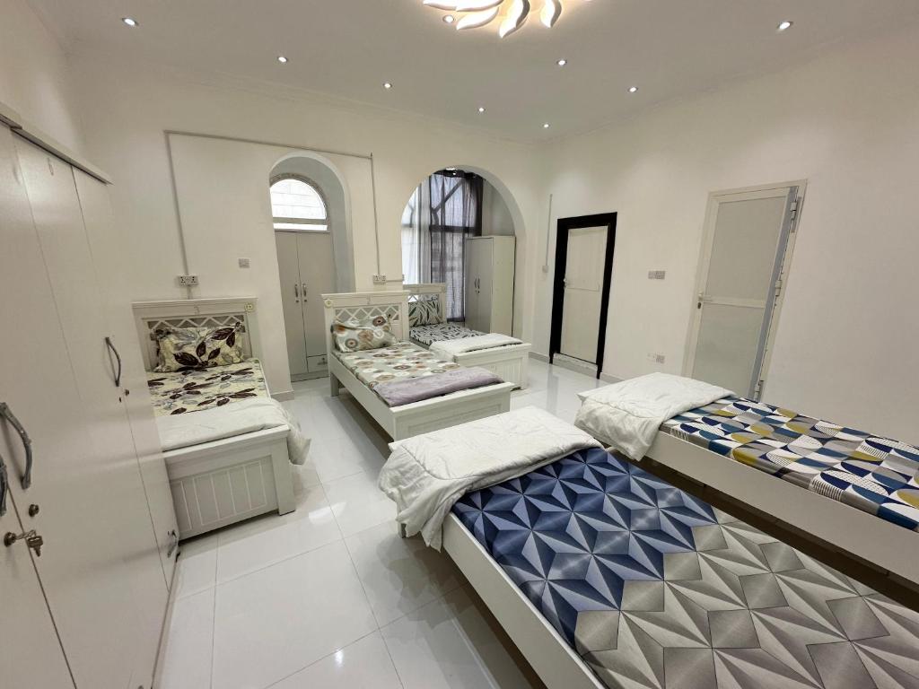 International Abu Dhabi Hostel - Image 2