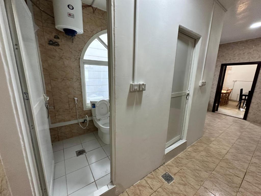 Koupelna v ubytování International Abu Dhabi Hostel