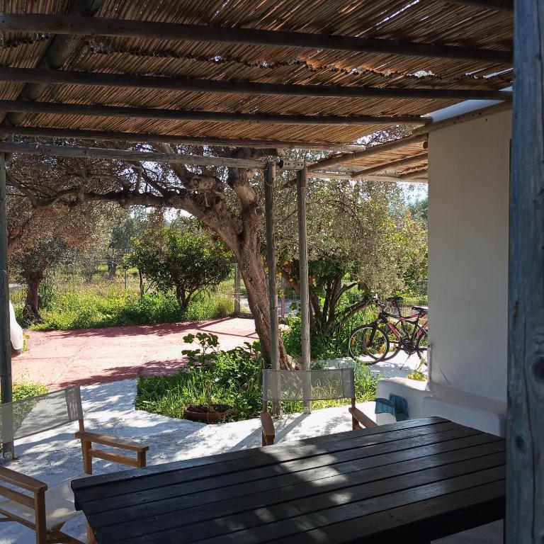 Zahrada ubytování Cottage1Το μικρό σπίτι στο λιβαδι