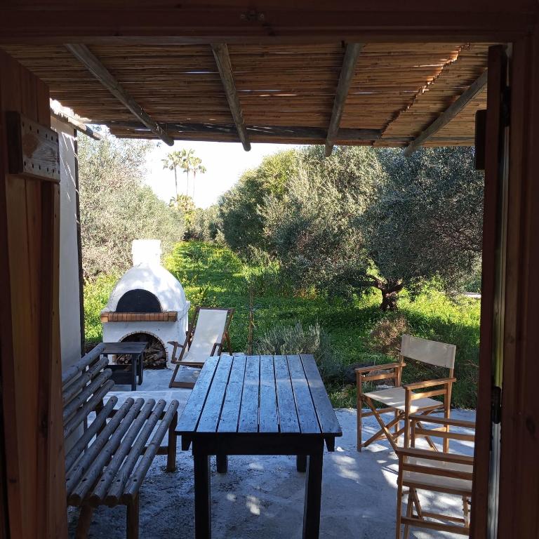 Zahrada ubytování Cottage1Το μικρό σπίτι στο λιβαδι