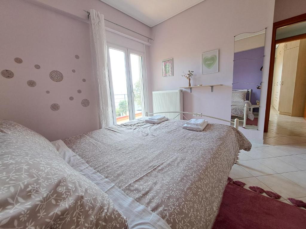 Letto o letti in una camera di Up on the hill