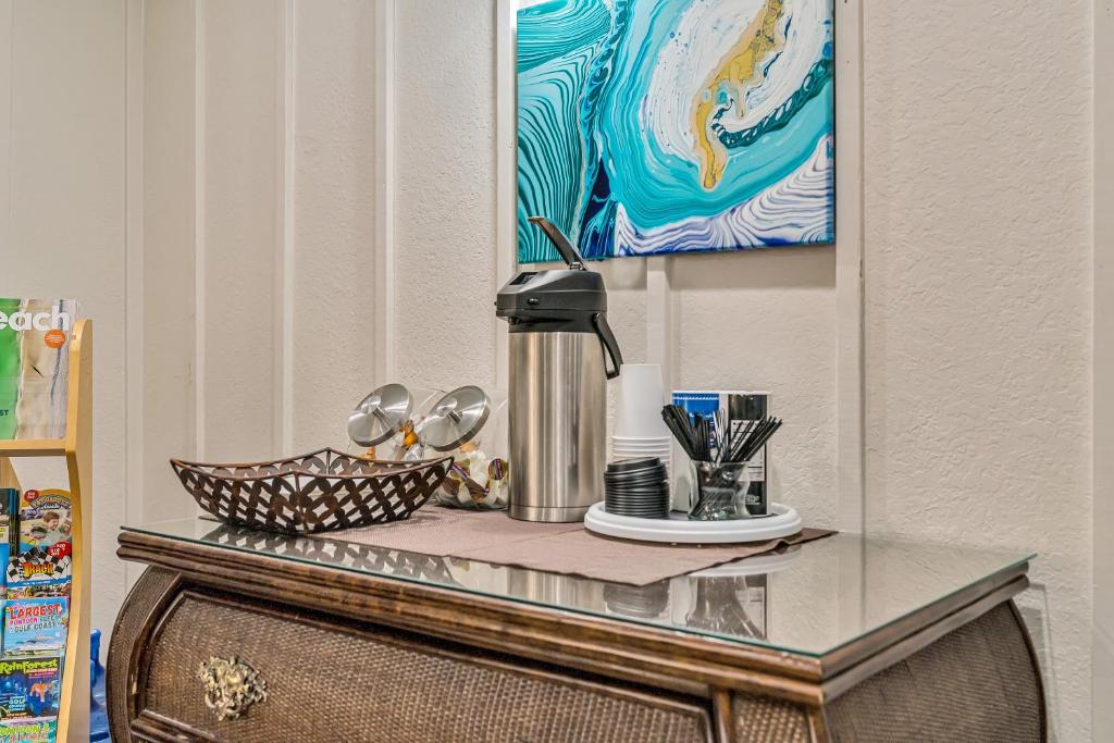 Kaffee-&#47;Teezubehör in der Unterkunft Beachside Inn