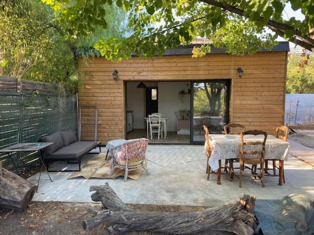 Photo de la galerie de l'établissement jolie dépendance indépendante, à La Valette-du-Var