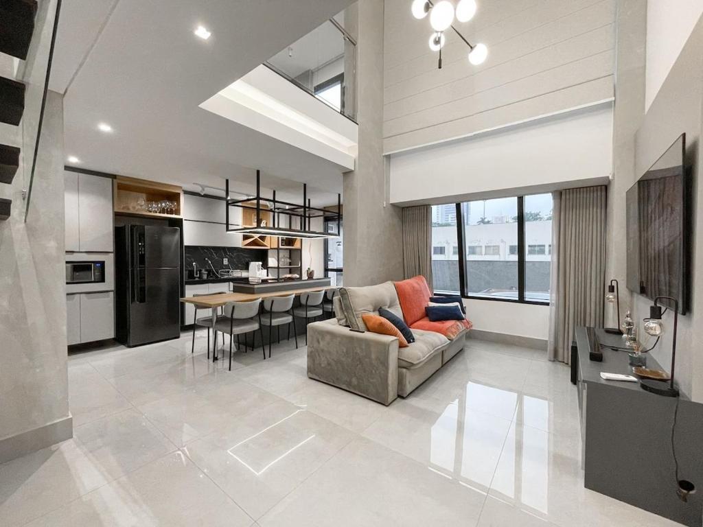 Η κουζίνα ή μικρή κουζίνα στο Luxury Collection Jacuzzi e Sala de Cinema