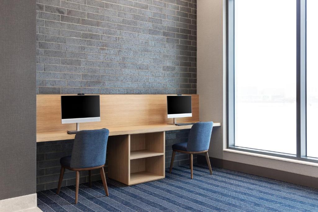 Holiday Inn Express Montreal Airport - St-Laurent by IHG - Resim 43