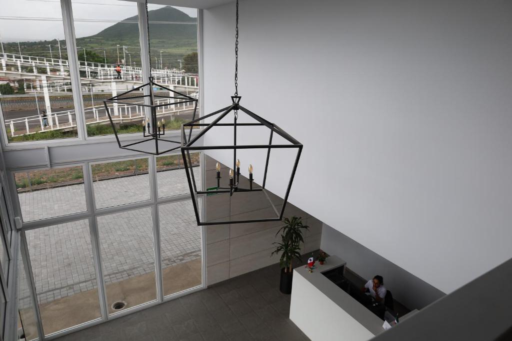 Nespecifikovaný výhled na hory nebo výhled na hory při pohledu z hotelu