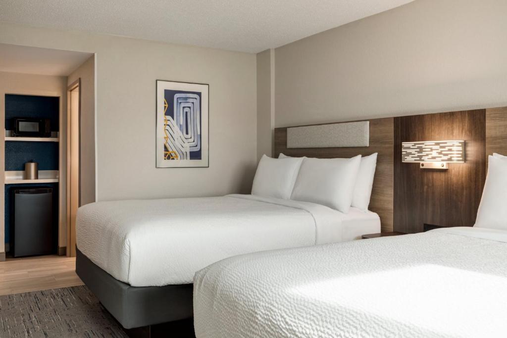 Holiday Inn Express Baltimore at the Stadiums by IHG photo