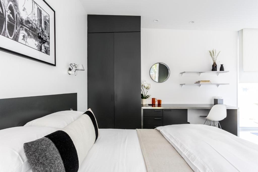 Postel nebo postele na pokoji v ubytování Frame Hotel - Treehouse