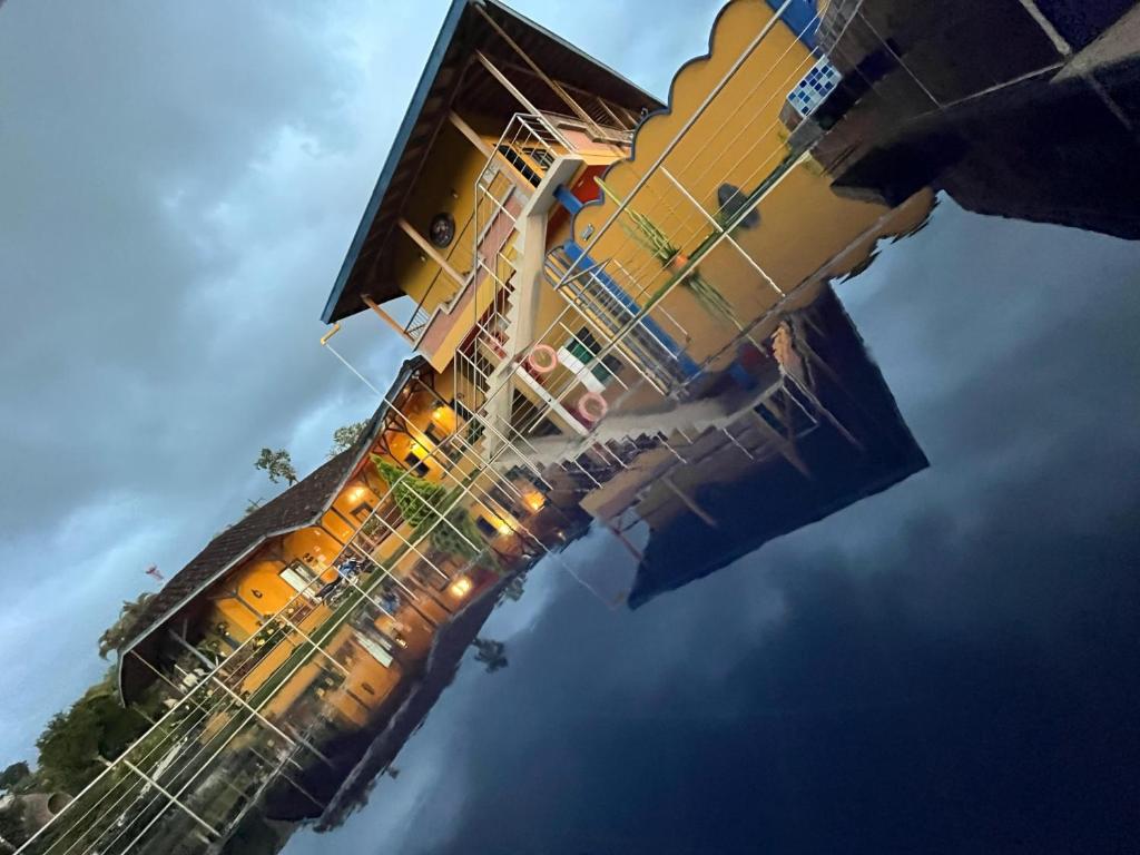 Budova, kde se hotel nachází