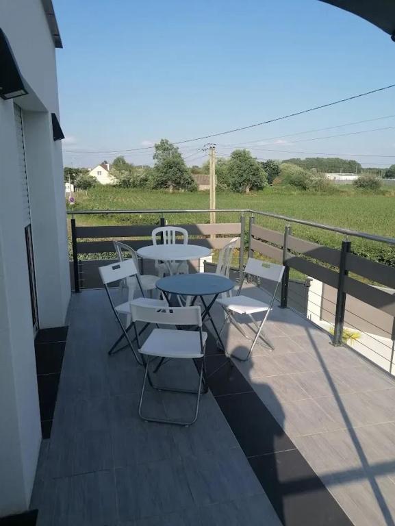Zdjęcie z galerii obiektu Appartement confortable à Arnage - 80 m² - Terrasse et jardin w mieście Arnage