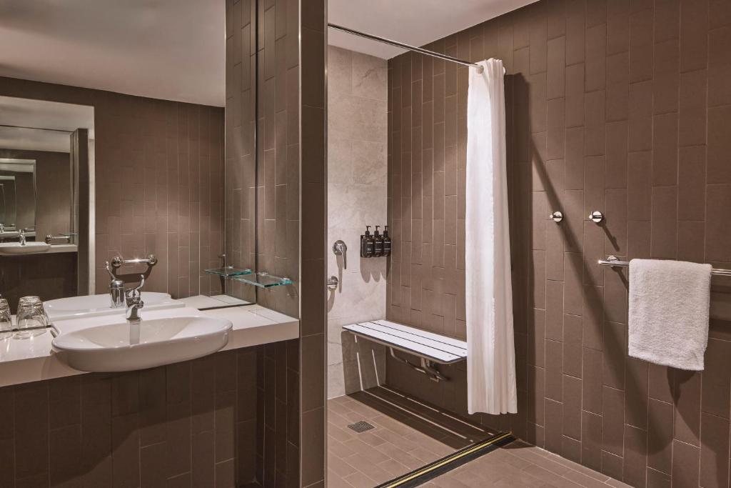 Travel Proud Rydges Sydney Airport Hotel - Camera Matrimoniale - Accesso Per Disabili