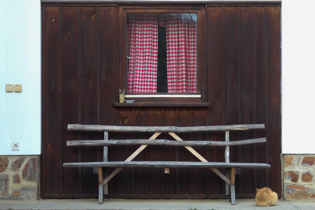 Fotografie z fotogalerie ubytování Tourist Farm Rooms Lovrec v destinaci Jiršovci