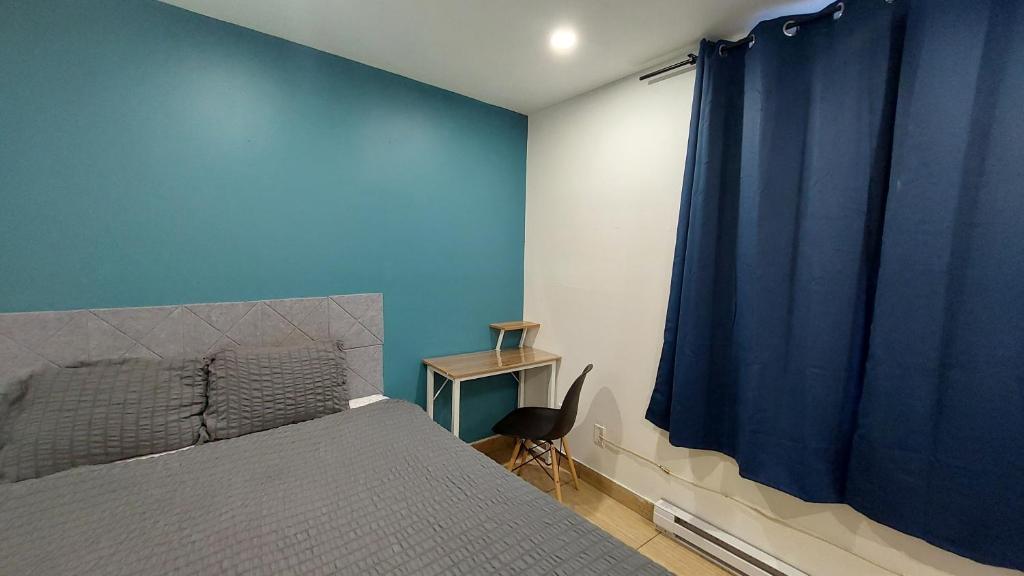 Postel nebo postele na pokoji v ubytování APD HOTEL