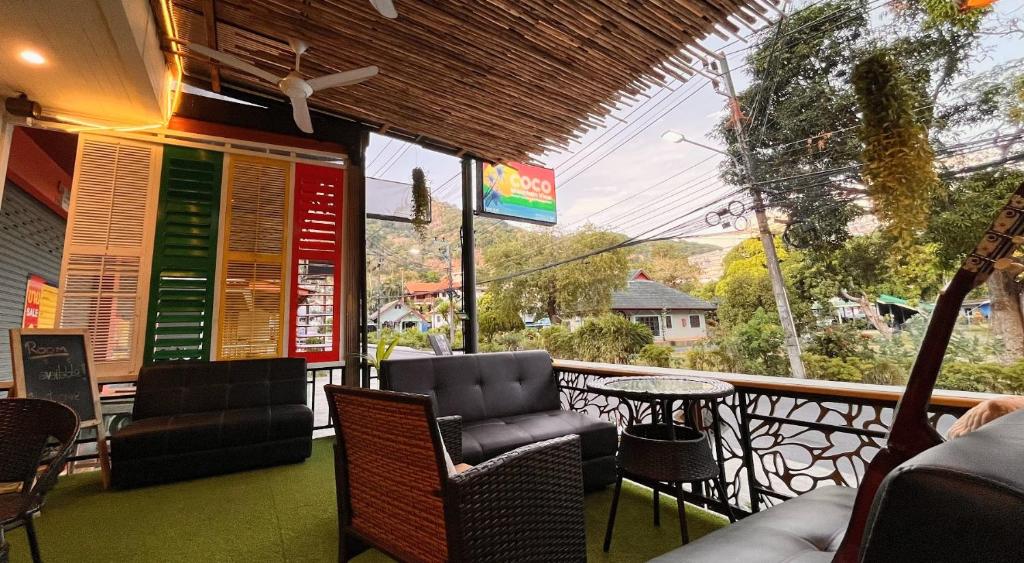 Coco Mountain View Guest House Hotel - Resim 16