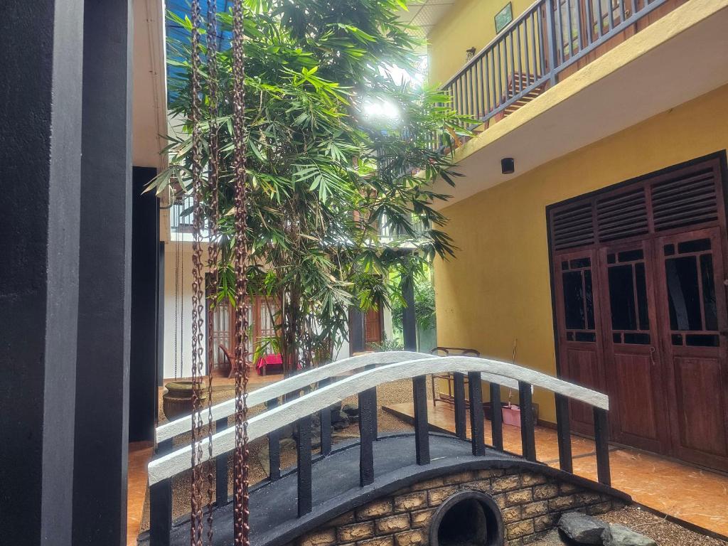 Balkón nebo terasa v ubytování Yala Safari INN