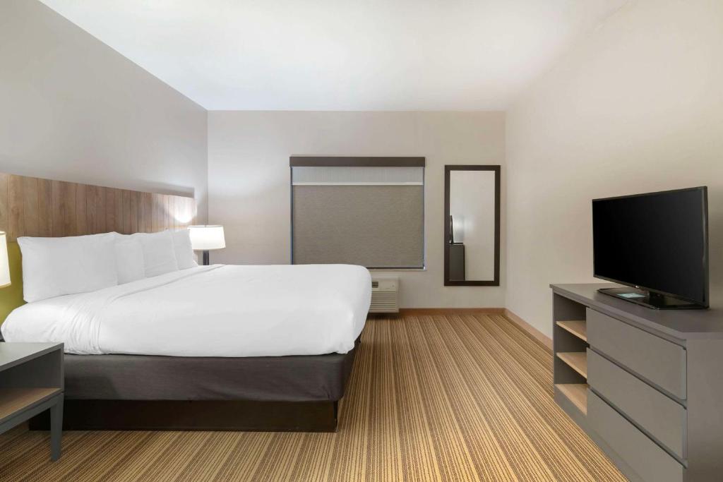 Country Inn & Suites by Radisson, Columbia, MO photo