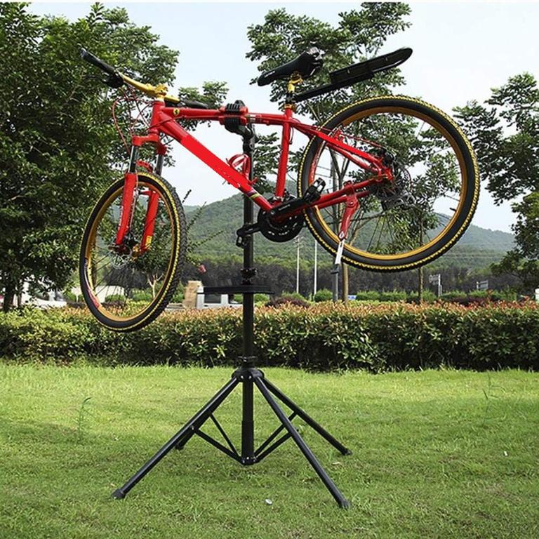Attività di ciclismo presso la stanza in casa privata o nelle vicinanze