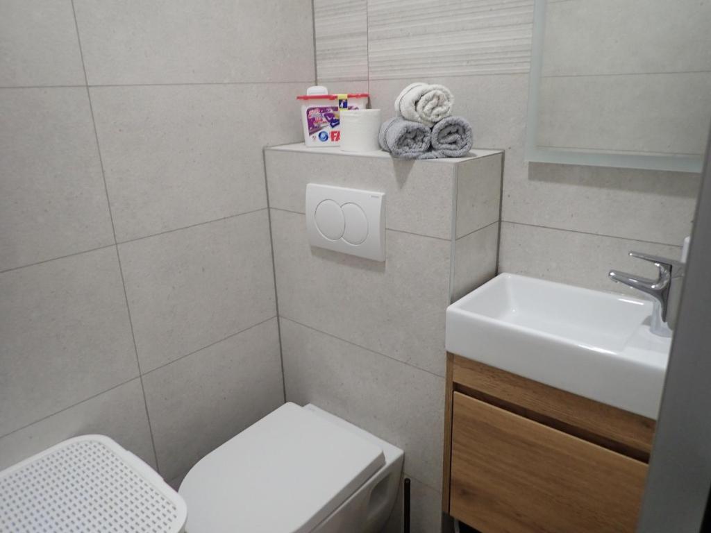 Kúpeľňa v ubytovaní Apartmani NIL