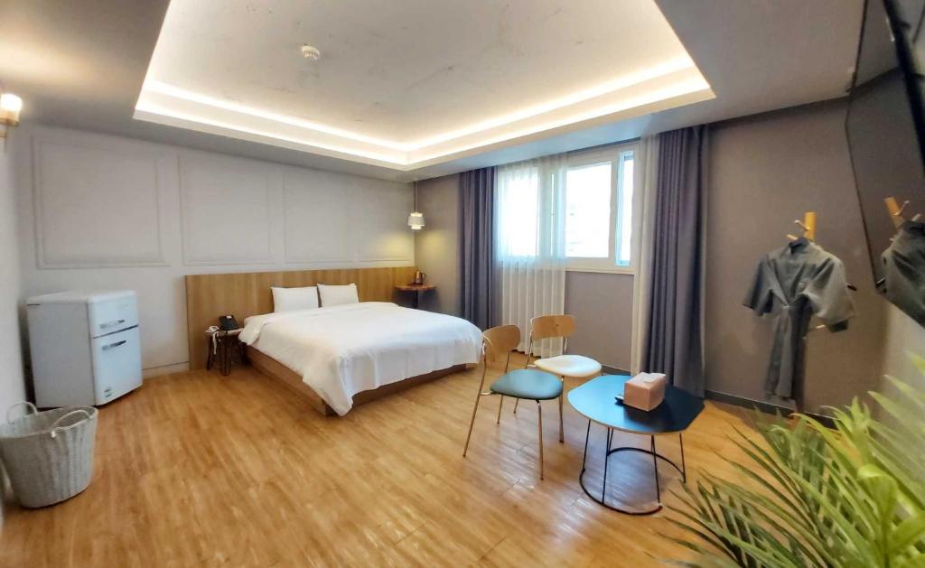 Hotel Crape Gyeongsan - Chambre Double De Luxe - Disponibilité Disponible