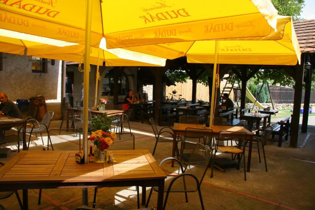 Restaurace v ubytování Hotel Na Velké hospodě