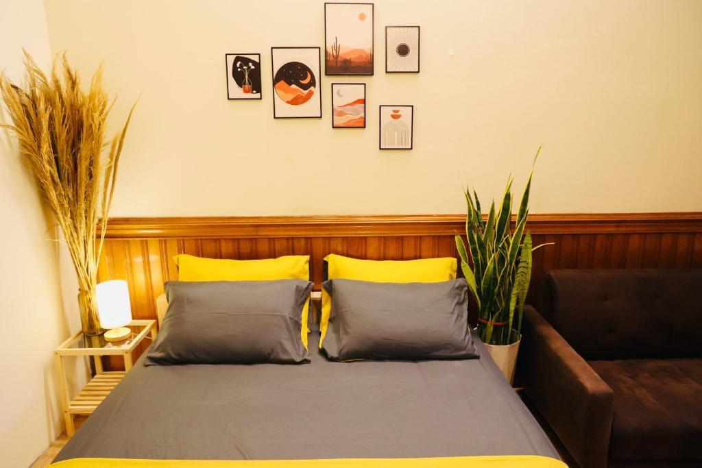 Postel nebo postele na pokoji v ubytování Homestay Lăng Bác
