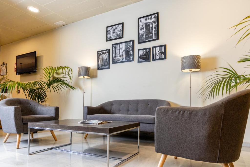 Hotel Serrano - Resim 1