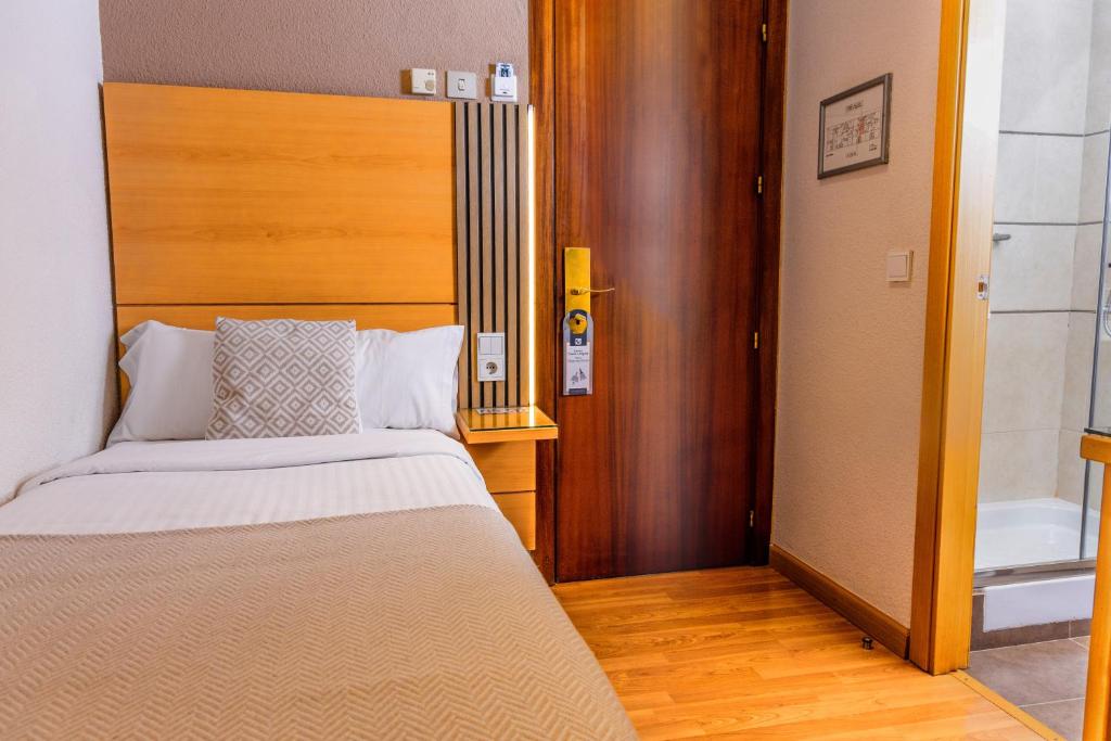 Hotel Serrano - Resim 30
