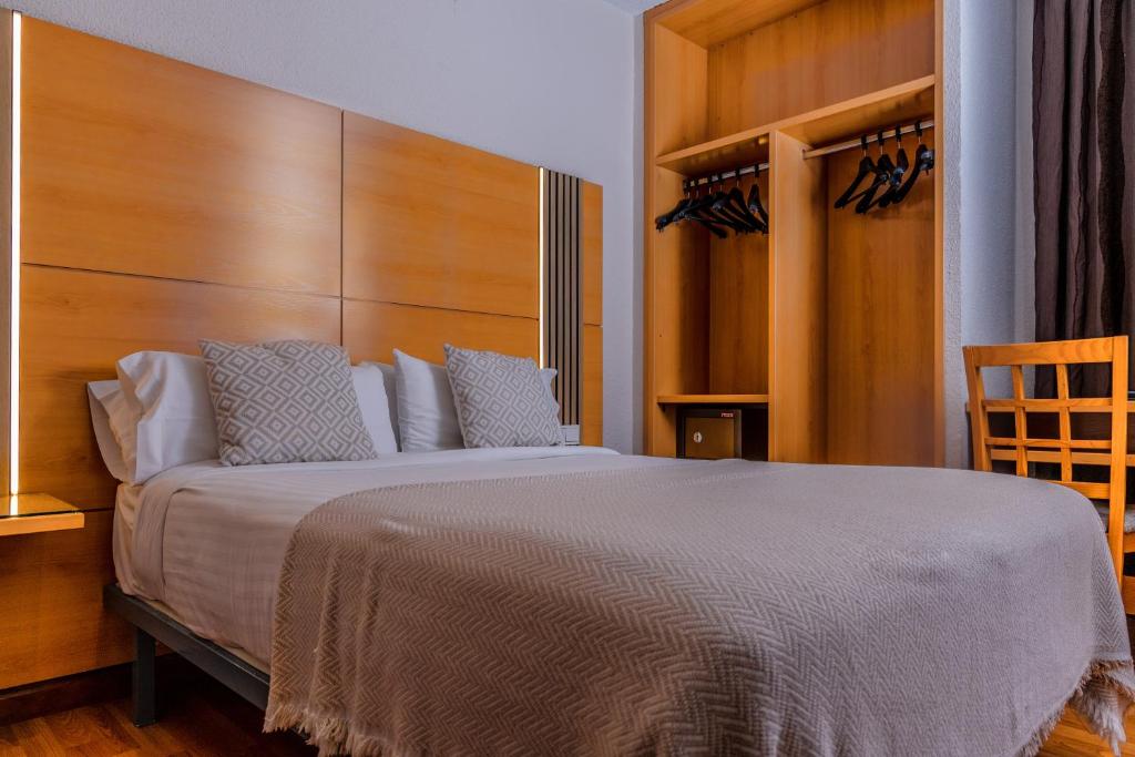 Hotel Serrano - Resim 32