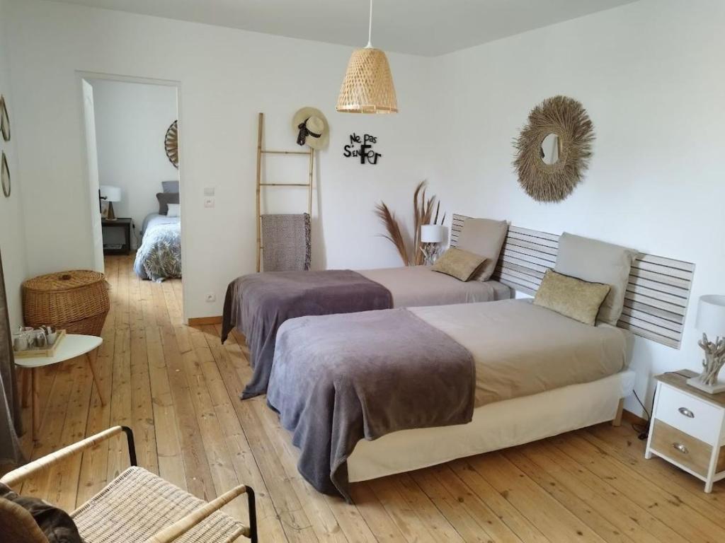 Home Emoi - Family Room With Private Bathroom