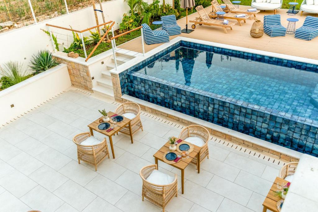 Bazén v ubytování Hotel Brattia, Adults Only, Postira, Brač Island nebo v jeho okolí