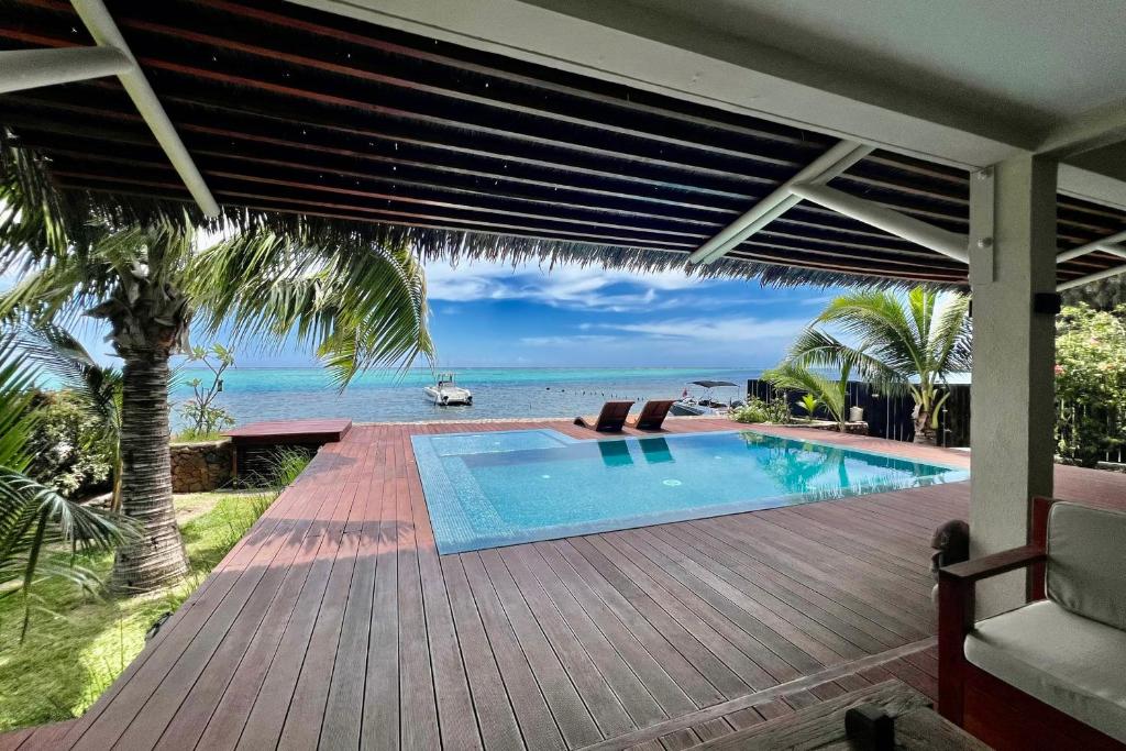 Villa Iti - 3BR Oceanfront Villa w Beautiful Pool - photo 8 - Moorea, Polynésie
