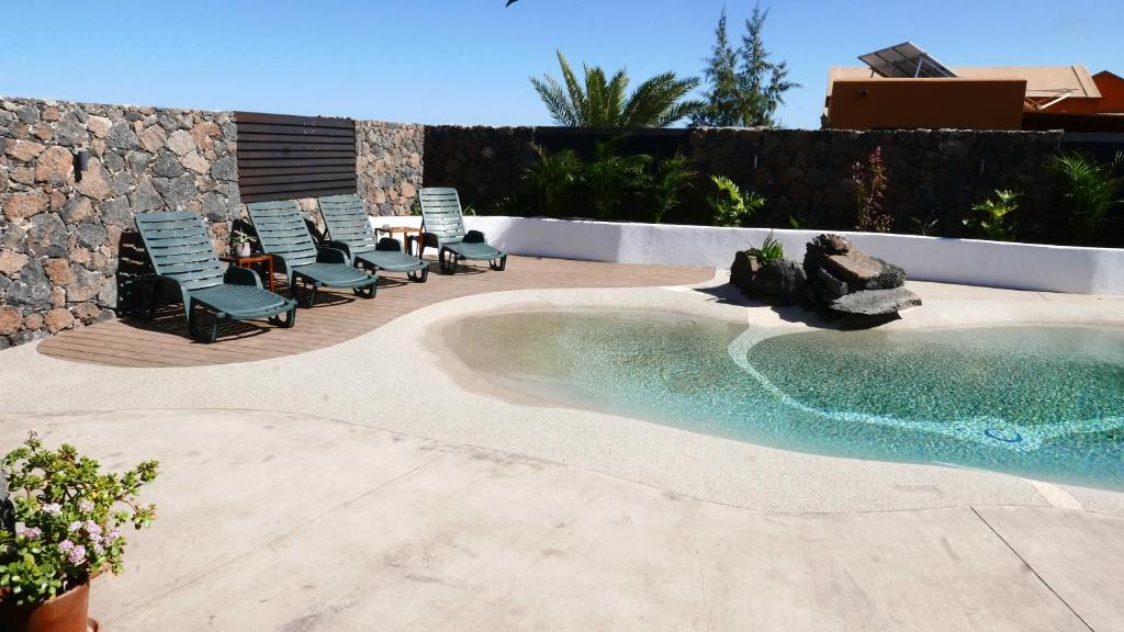 Bazén v ubytovaní Home2Book Casa Julianna, Dream Oasis with Pool alebo v jeho blízkosti