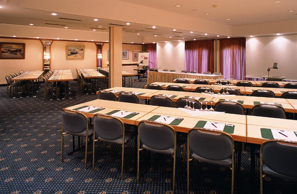 Restaurace v ubytování Mercure Hotel Garmisch Partenkirchen