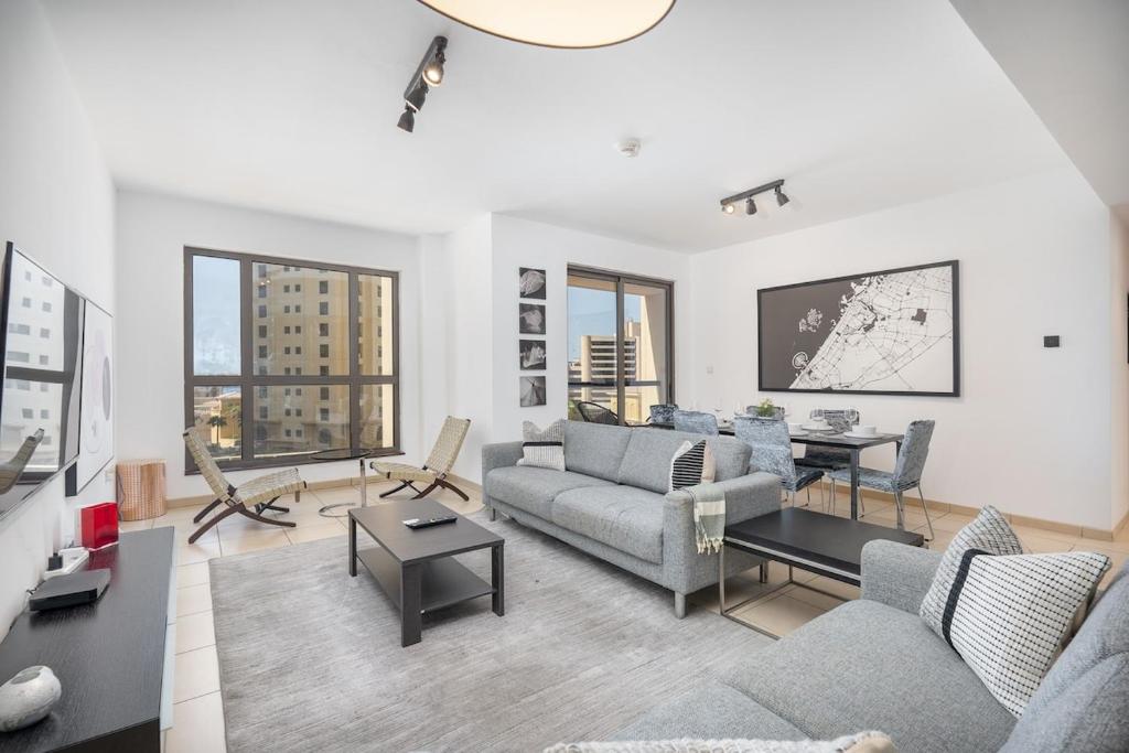 Gallery image of Spacious 4BR in JBR - Walking Distance to Beach in Dubai