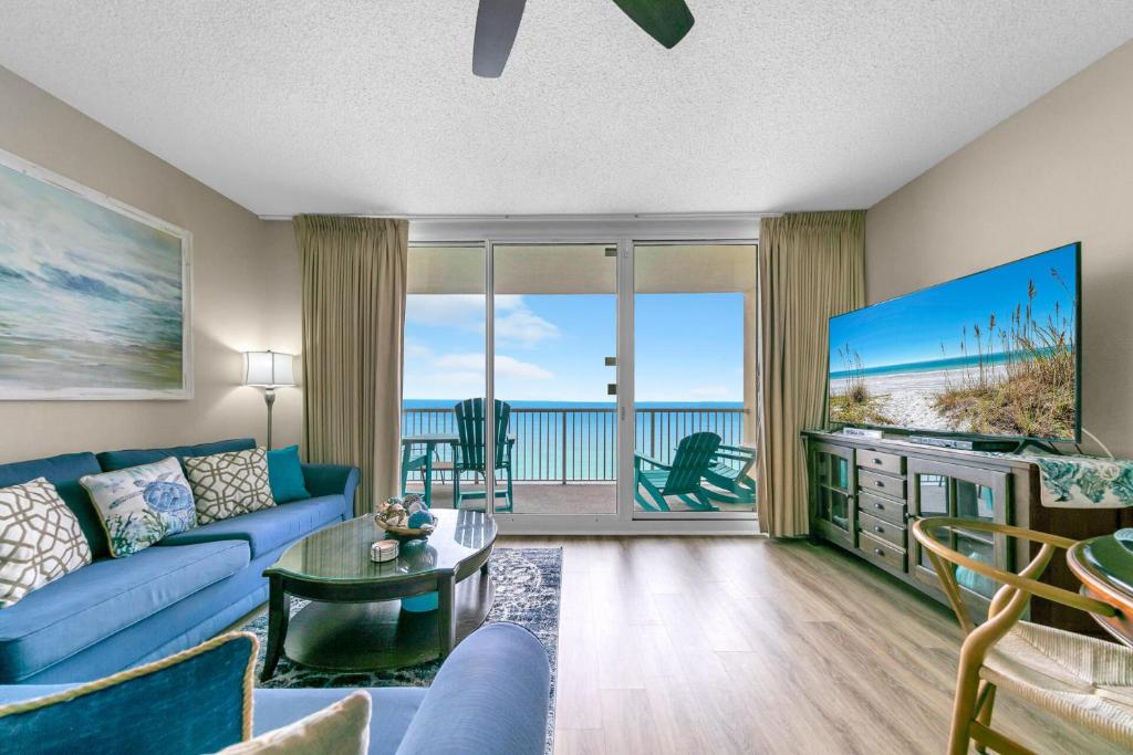 Image showcasing Stunning Ocean & Sunset Views, Direct Beach Access with 2 King Bedrooms ...