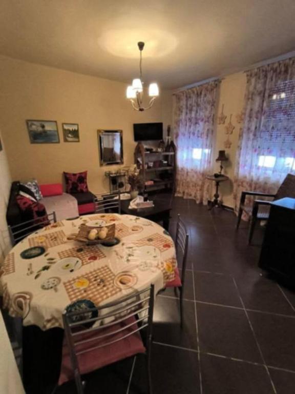 Posedenie v ubytovaní Cozy Apartment Alexandros near Aqueduct (Kamares)