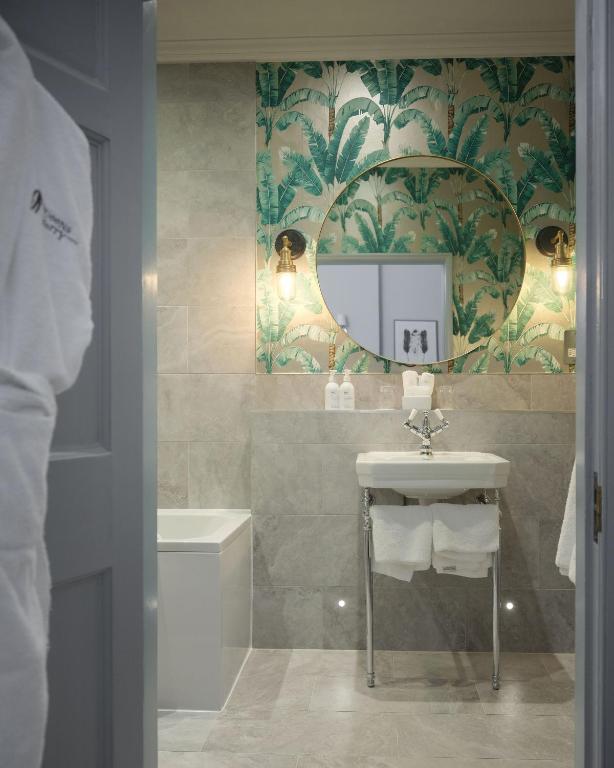 The Queensberry Hotel - Resim 29