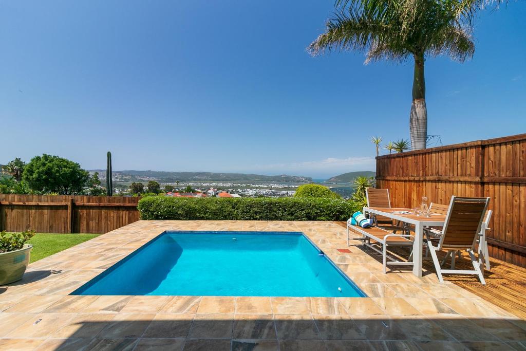 Πισίνα στο ή κοντά στο 3-Bedroom Dream Escape - Knysna
