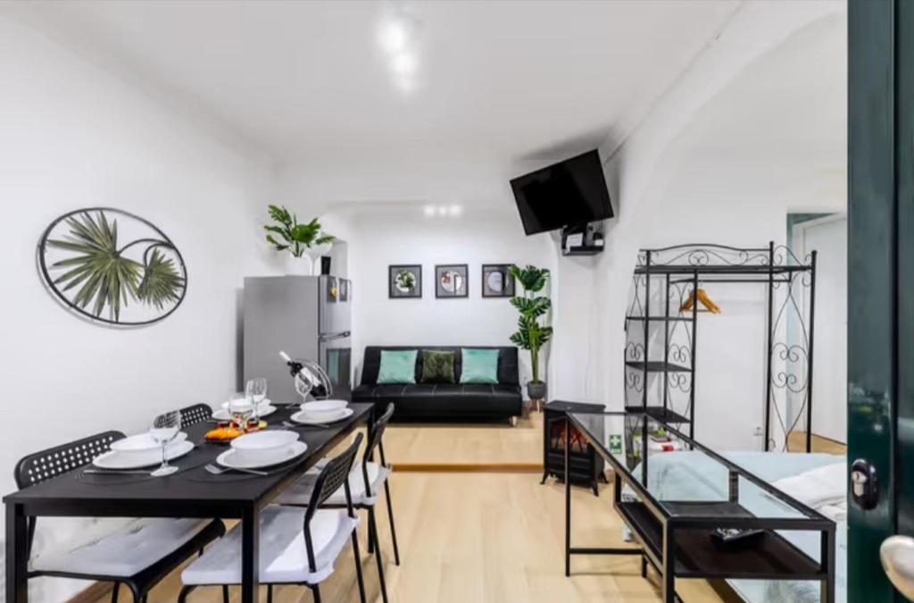 Μια τηλεόραση ή/και κέντρο ψυχαγωγίας στο Casa S. Tiago