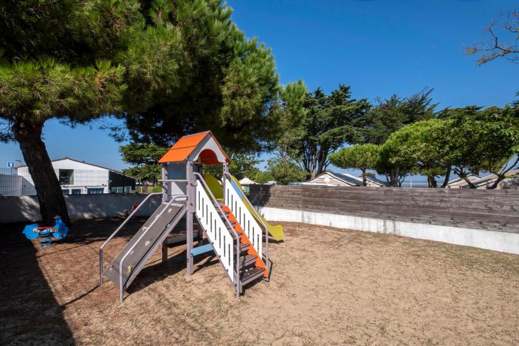 Fotografie z fotogalerie ubytování Campings Le Platin La Redoute v destinaci Rivedoux-Plage