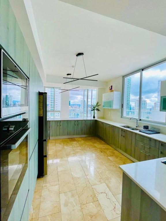 Ocean View Penthouse - Cape Town Accommodation