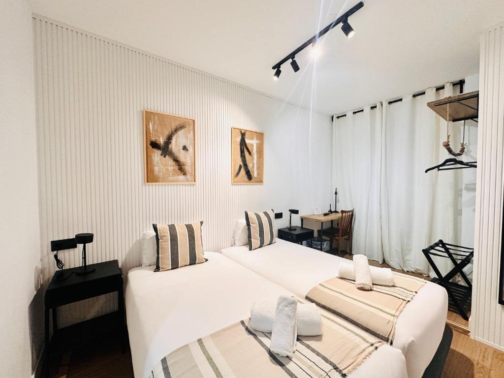 Autentic Boutique Moncloa - Double Room With Private Bathroom