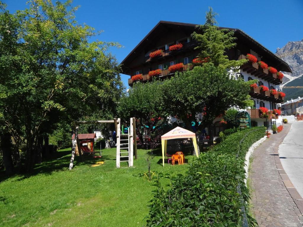 Zahrada ubytování Hotel Pontechiesa