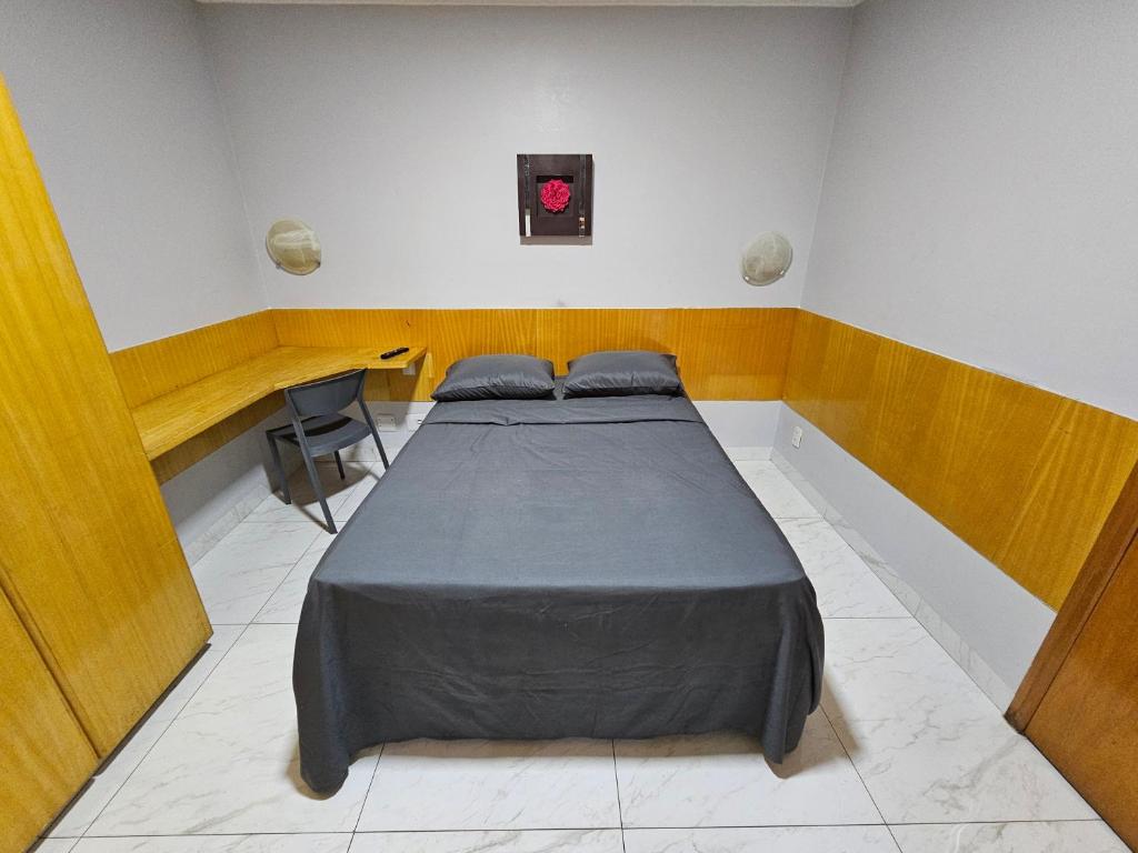 Ένα ή περισσότερα κρεβάτια σε δωμάτιο στο Flat Crystal Place 808 com piscina