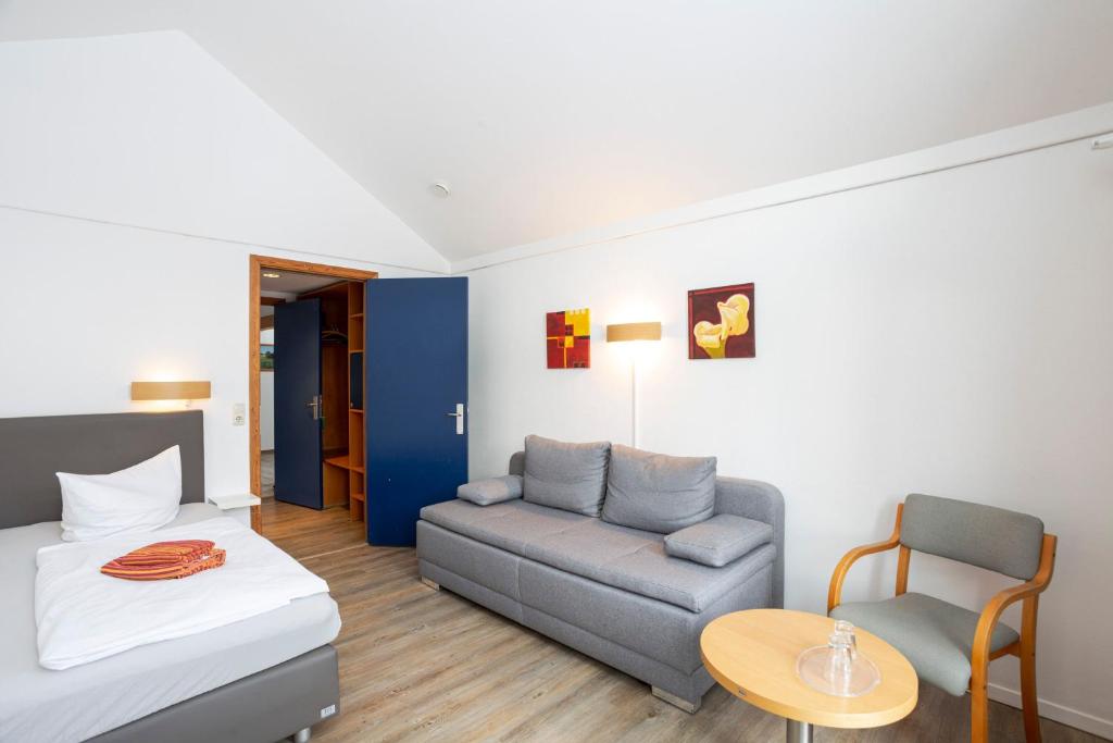 Hotel Seebrücke - Double Or Twin Room With Partial Sea View - 2