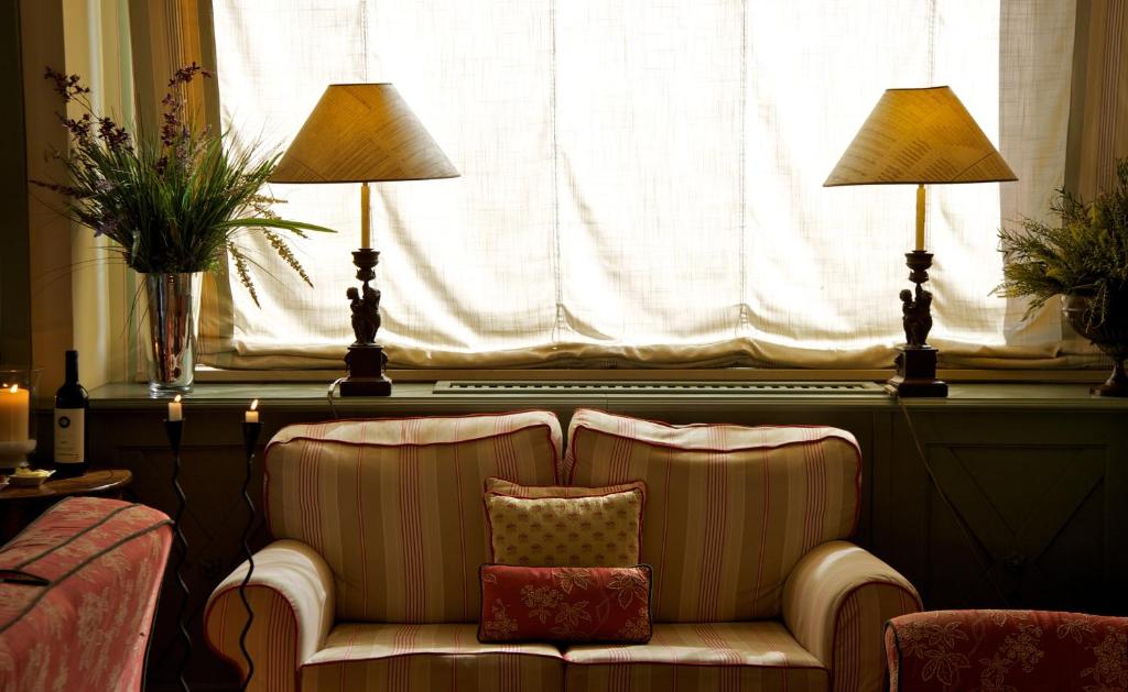 Posezení v ubytování Albergo La Fontanella