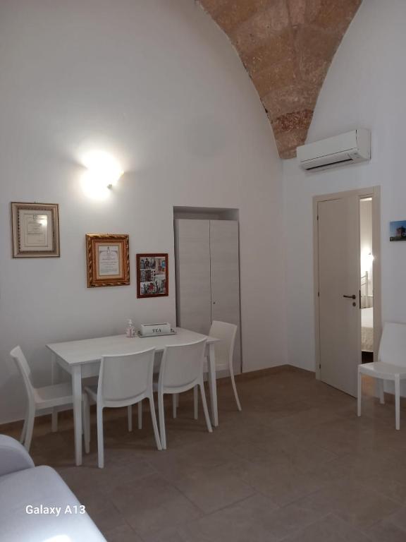 Fotografie z fotogalerie ubytování TORRE SUL MARE affittacamere Ugento v destinaci Ugento