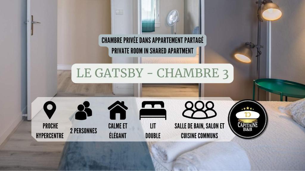 - une chambre avec un lit à baldaquin dans l'établissement Le Gatsby - Chambre 3 - Prox Hypercentre, à Troyes